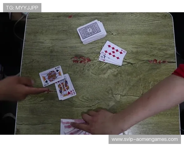 专业团队打造的炸金花娱乐游戏,保障每一场牌局的公平公正 专业团队打造的炸金花娱乐游戏,保障每一场牌局的公平公正